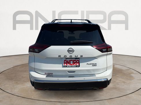 Used 2025 Nissan Rogue Platinum w/ Platinum Premium Package AWD/4WD image 9