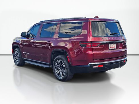 Used 2022 Jeep Wagoneer Series III RWD image 12