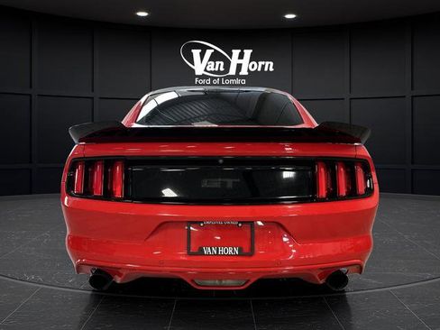 Used 2017 Ford Mustang GT w/ GT Performance Package image 11