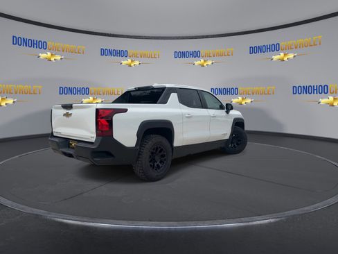 Used 2024 Chevrolet Silverado EV W/T AWD/4WD image 8