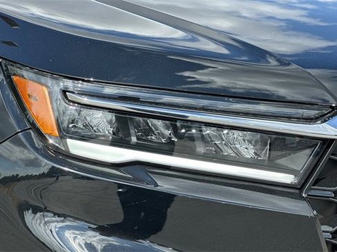 New 2025 Honda Pilot Touring image 31