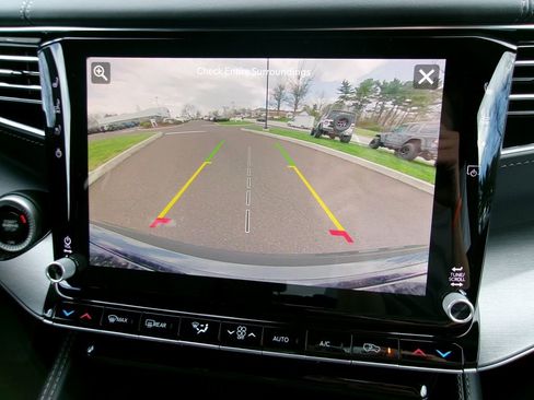 New 2026 Jeep Grand Wagoneer L Limited AWD/4WD image 19