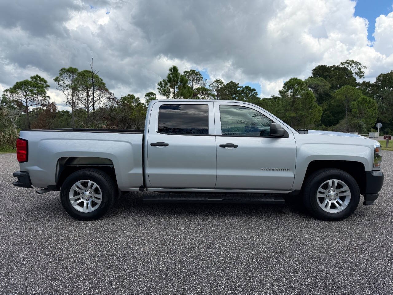 Used 2018 Chevrolet Silverado 1500 W/T w/ Special Service Package AWD/4WD image 8
