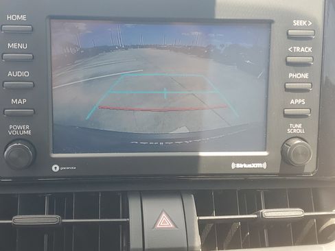 Used 2022 Toyota RAV4 XLE image 28