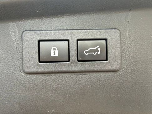 Used 2025 Subaru Outback Wilderness AWD/4WD image 33