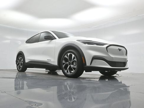 New 2026 Ford Mustang Mach-E Select w/ Technology Package RWD image 43