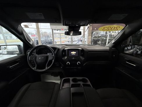 Used 2023 Chevrolet Silverado 1500 Custom Trail Boss image 39
