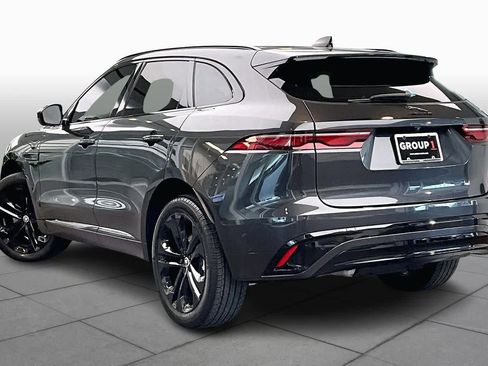 Used 2025 Jaguar F-PACE R-Dynamic S image 11