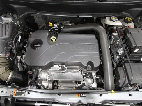 Certified 2023 Chevrolet Equinox LS w/ LS Convenience Package image 21