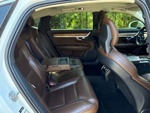 Used 2018 Volvo S90 T6 Inscription w/ Convenience Package AWD/4WD image 36