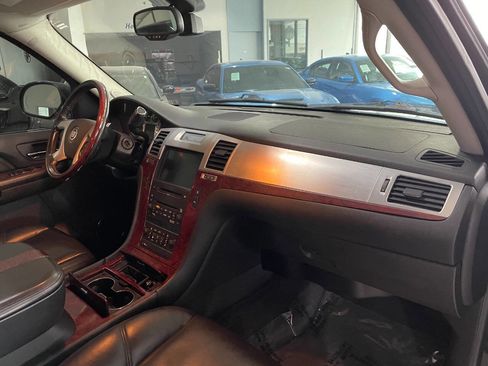Used 2009 Cadillac Escalade EXT image 33