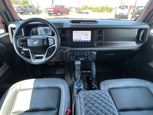 Used 2023 Ford Bronco Black Diamond AWD/4WD image 18