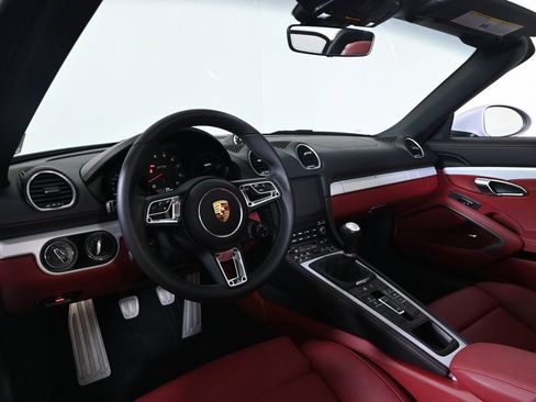 Certified 2025 Porsche 718 Boxster GTS RWD image 12
