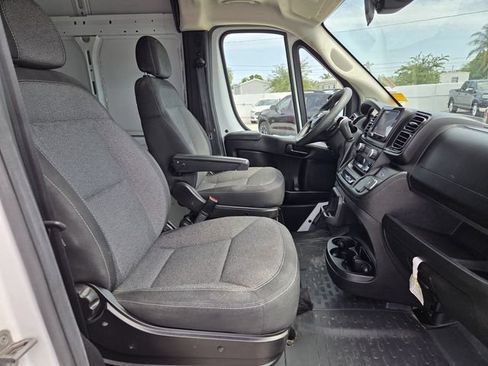 Used 2023 RAM ProMaster 2500 FWD image 18