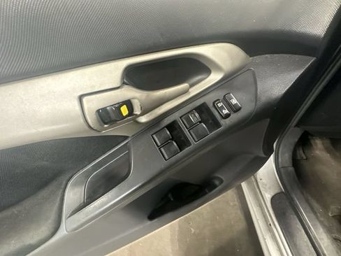 Used 2009 Toyota Matrix FWD image 19