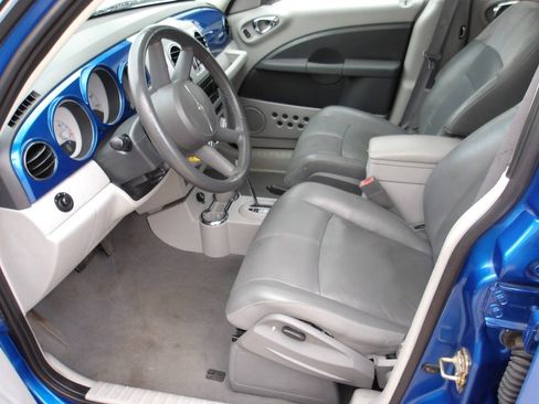 Used 2006 Chrysler PT Cruiser Limited FWD image 6