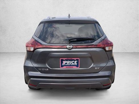 Used 2024 Nissan Kicks SV FWD image 7