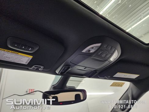 New 2026 Chrysler Pacifica Limited w/ S Appearance Package image 16