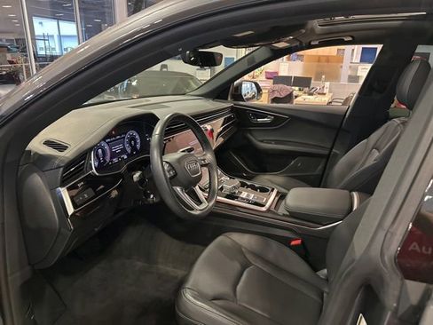 Used 2024 Audi Q8 Premium Plus AWD/4WD image 5