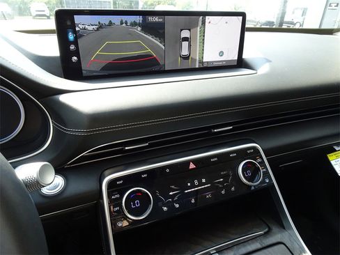 Used 2024 Genesis GV80 3.5T w/ Advanced Package image 17