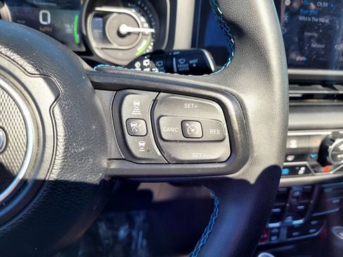 Used 2024 Jeep Wrangler Unlimited Rubicon 4xe AWD/4WD image 24