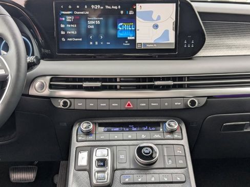 Used 2025 Hyundai Palisade Limited image 16