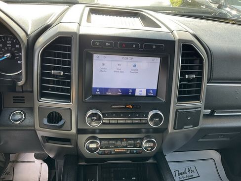 Used 2020 Ford Expedition XLT w/ Equipment Group 202A AWD/4WD image 27