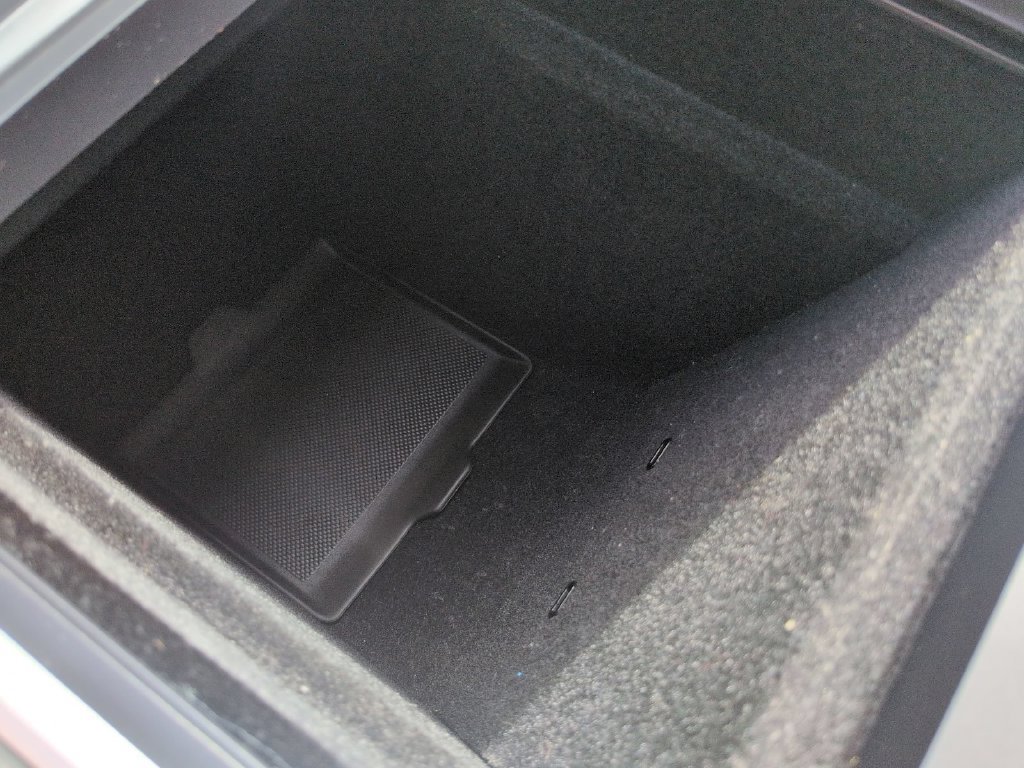 Used 2024 Tesla Model Y Long Range RWD image 34