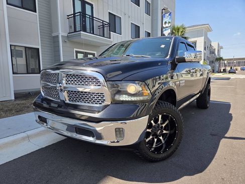 Used 2017 RAM 1500 Laramie AWD/4WD image 1