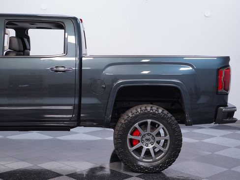 Used 2018 GMC Sierra 1500 SLT image 19