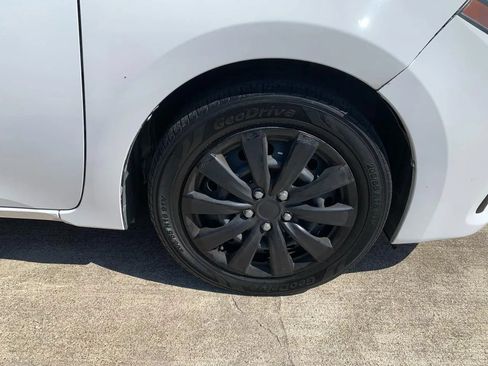 Used 2014 Toyota Corolla S FWD image 25