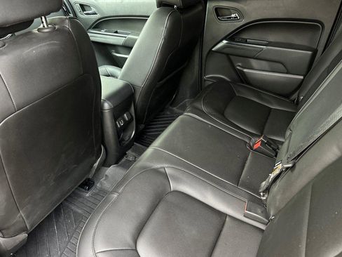 Used 2019 Chevrolet Colorado LT w/ Colorado RST Special Edition image 12