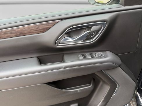 Used 2023 Chevrolet Suburban LS image 14