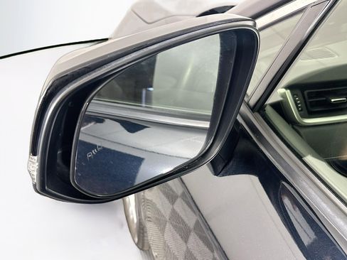 Used 2019 Toyota RAV4 XLE Premium w/ Advanced Technology Package FWD image 16