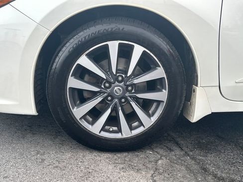 Used 2017 Nissan Altima 2.5 SL w/ 2.5 Technology Package FWD image 27