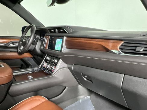 Used 2023 GMC Yukon Denali Ultimate image 19