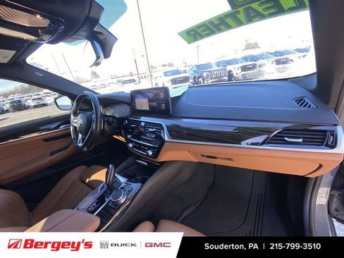 Used 2021 BMW 540i xDrive 540i xDrive w/ Premium Package image 32