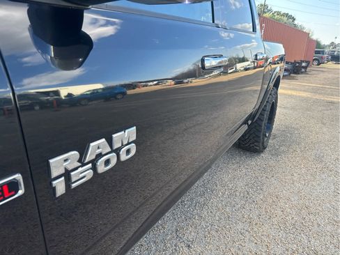 Used 2018 RAM 1500 Laramie image 13
