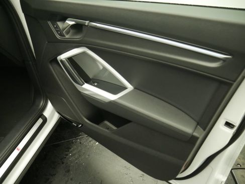 Certified 2023 Audi Q3 2.0T Premium Plus AWD/4WD image 28