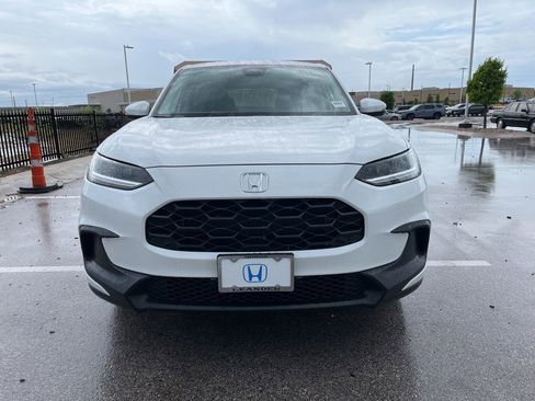 Certified 2026 Honda HR-V LX image 2
