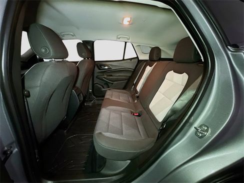 Used 2024 Chevrolet Trax LS w/ LS Convenience Package image 19