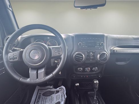 Used 2016 Jeep Wrangler Unlimited Sport w/ Quick Order Package 24S AWD/4WD image 10