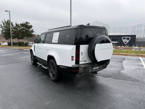 Used 2023 Land Rover Defender 130 X-Dynamic SE AWD/4WD image 5