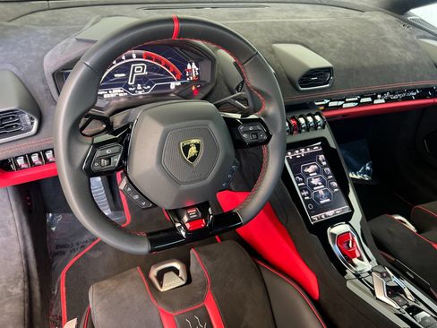 Used 2024 Lamborghini Huracan Tecnica RWD image 7