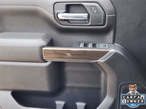 Used 2021 Chevrolet Silverado 1500 LT Trail Boss w/ LPO, Dark Essentials Package AWD/4WD image 23
