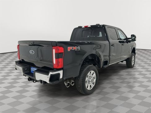 Used 2024 Ford F350 Lariat w/ Lariat Ultimate Package image 7