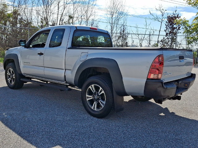 Used 2012 Toyota Tacoma 4x4 Access Cab image 7