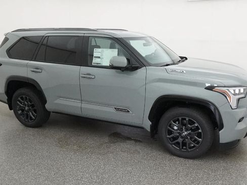 New 2026 Toyota Sequoia Platinum AWD/4WD image 12