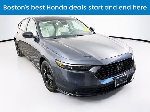 Used 2025 Honda Accord SE image 1