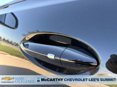 New 2027 Chevrolet Bolt LT w/ Comfort Package FWD image 39